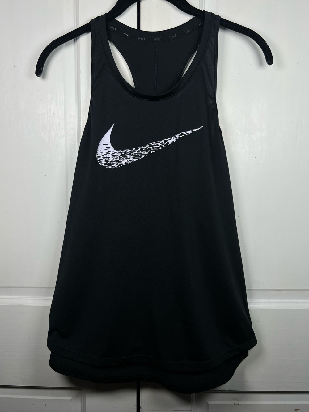 Nike Swoosh Running Women's Racerback Tank Lightweight Size Medium - Picture 4 of 8